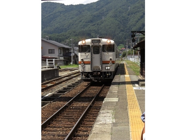 飛騨細江駅から　
<BR>電車に乗り家路へ。