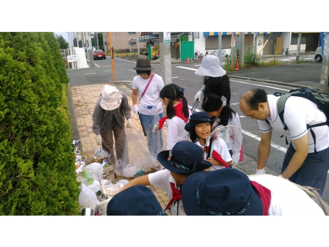 山のようなゴミと格闘