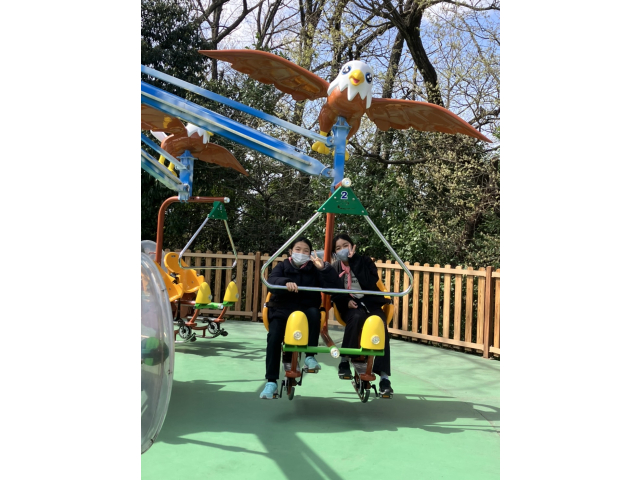 遊園地で乗り物三昧