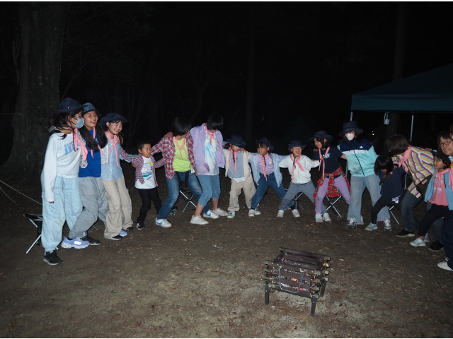 キャンプファイヤーみんなで楽しみました