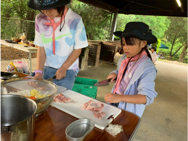 カレーライスの夕食つくり
