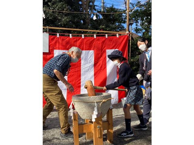はだかまつり鏡餅もちつき