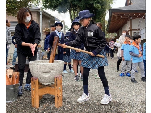 はだかまつり鏡餅奉納もちつき