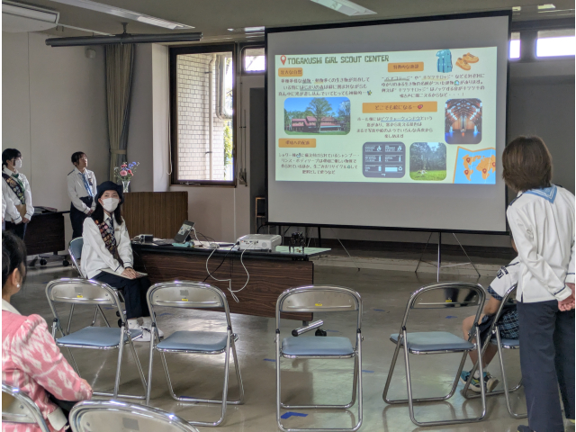 プロジェクターを使いわかりやすく説明していました！