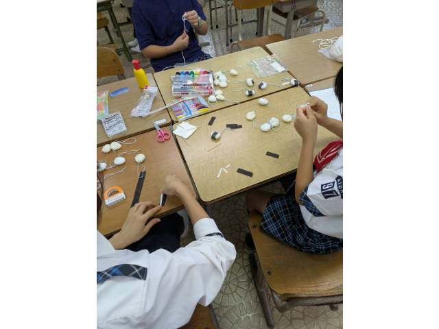 10/11 おにぎりアクションの準備おにぎりキーホルダーを作成しました