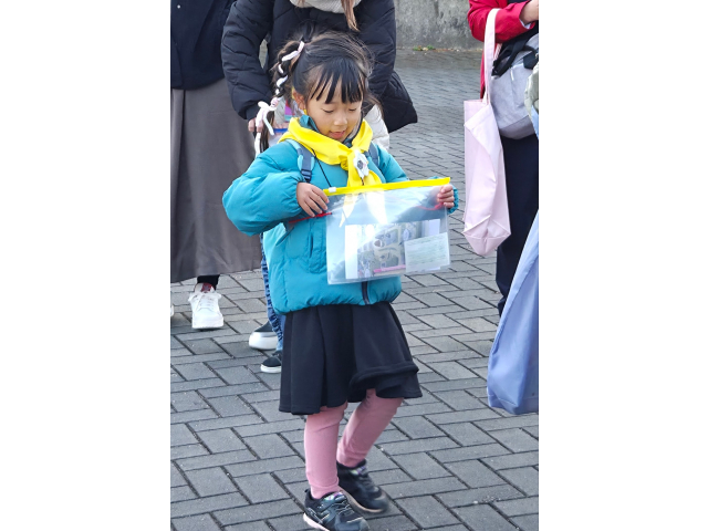 ひとり1セット、探検グッズをもらいました